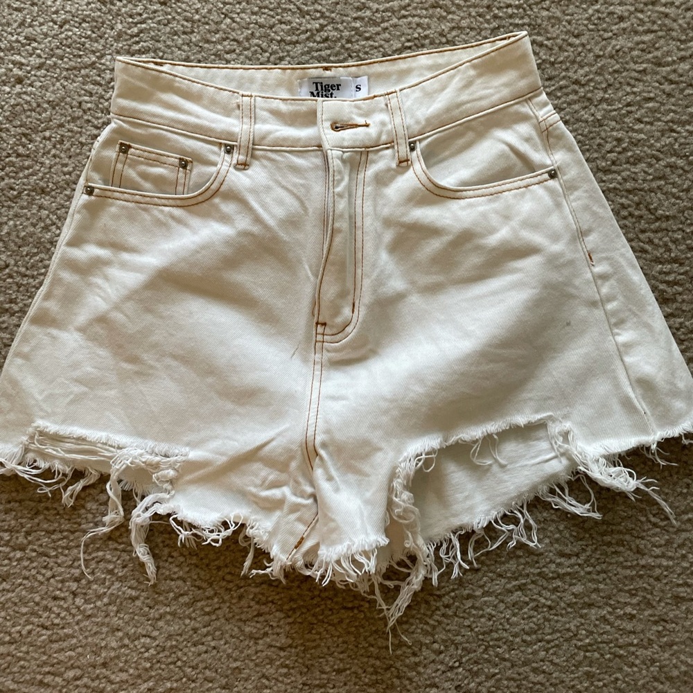 Tiger Mist denim shorts size Small